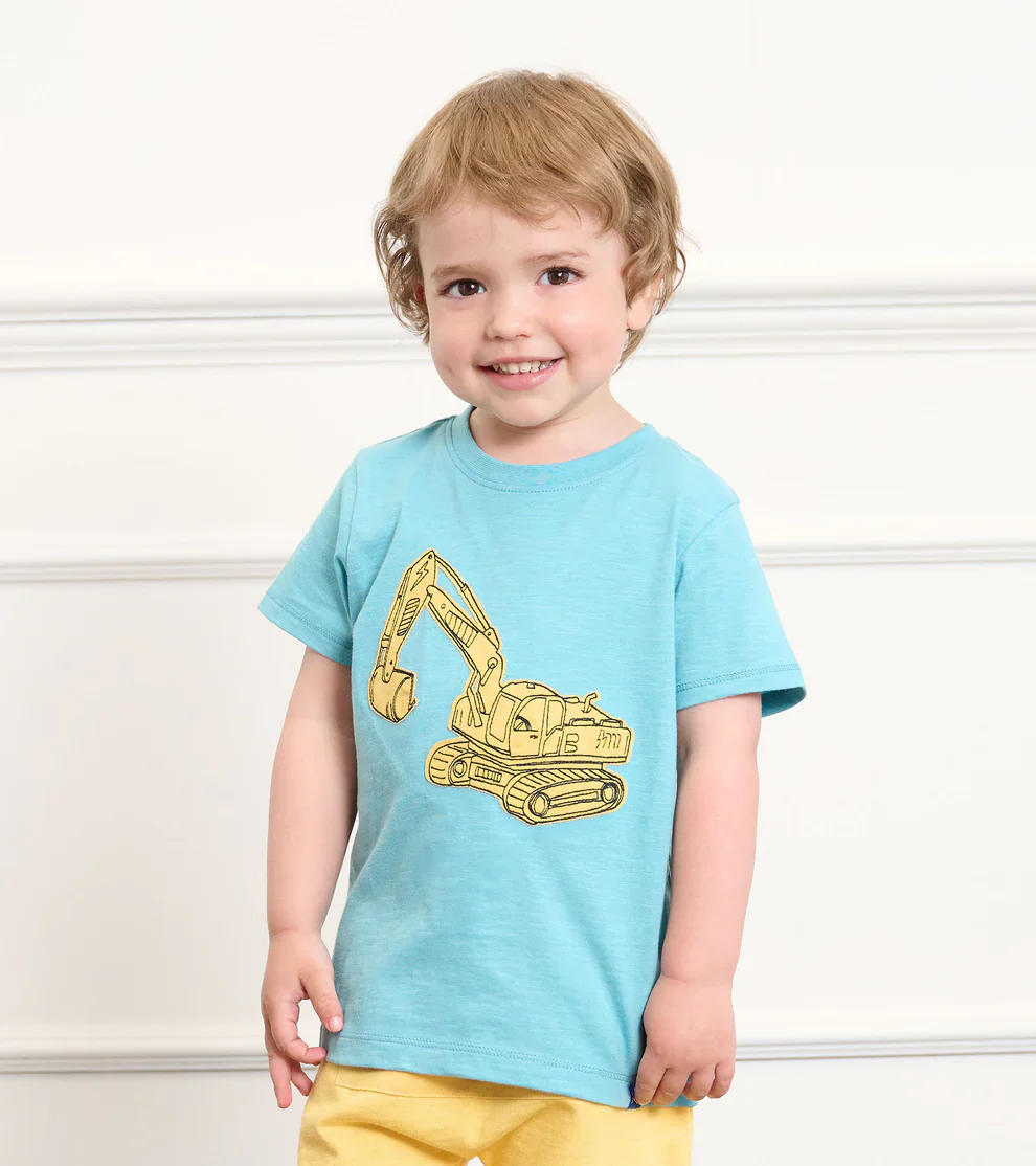 BOYS DIGGER GRAPHIC TEE - Image 3