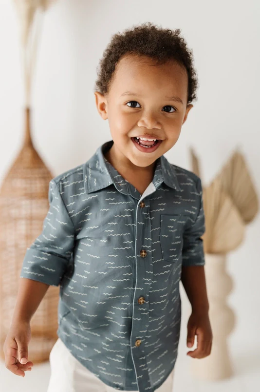 BOYS WAVES BUTTON UP SHIRT - Image 2
