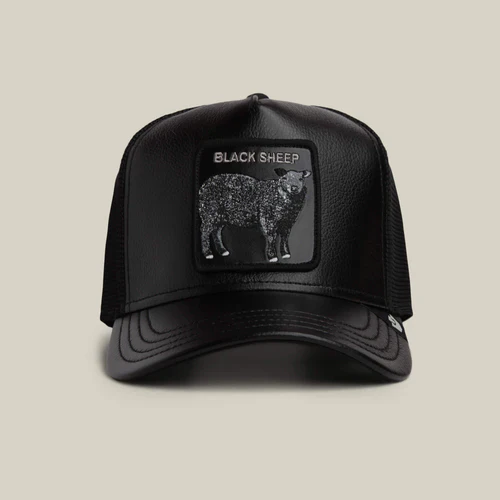 FAUX LEATHER SHEEP BLACK TRUCKER HAT