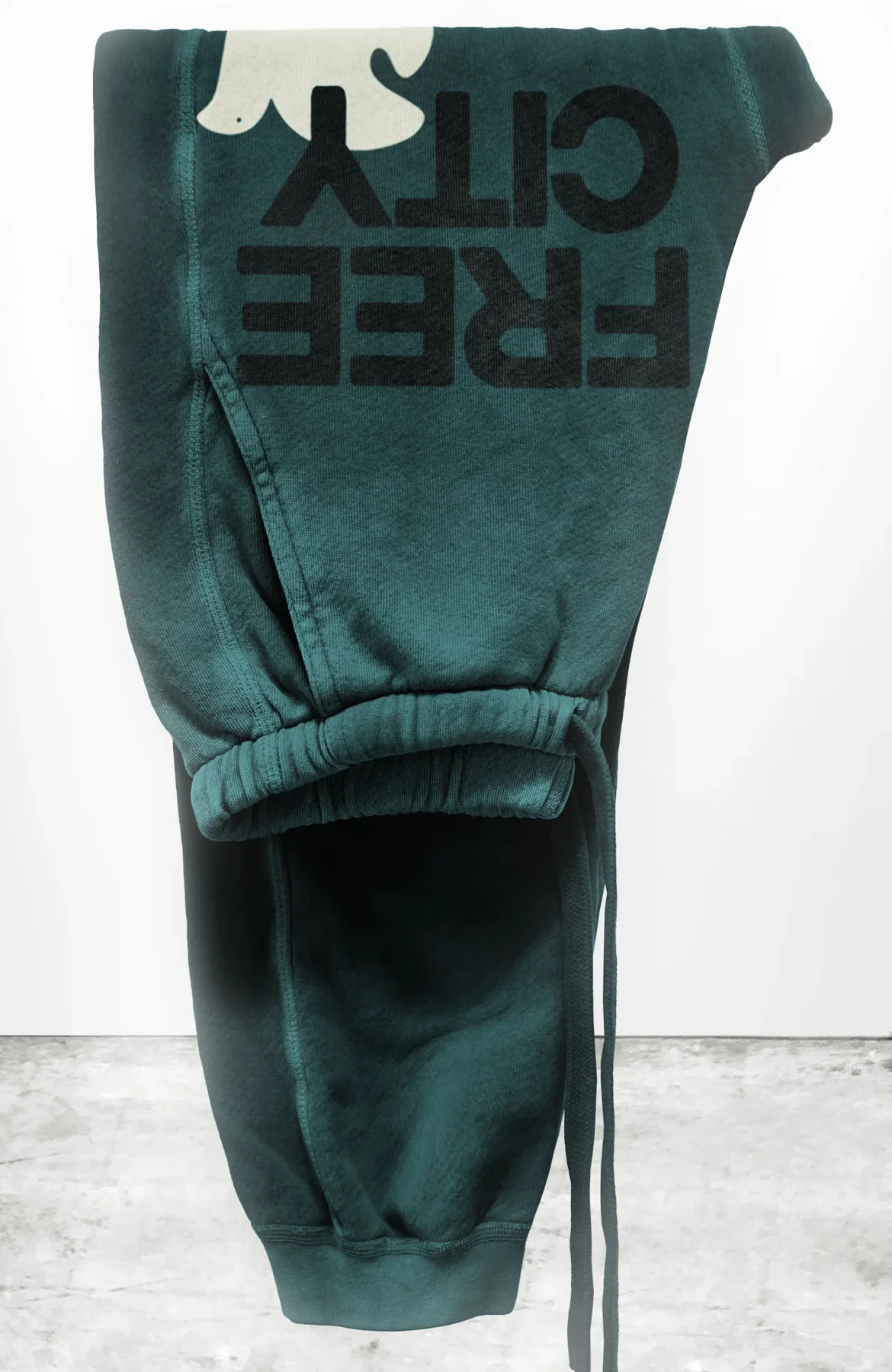 FREE CITY LARGE SUNFADES POCKET SWEATPANT - GREENSHROOMS