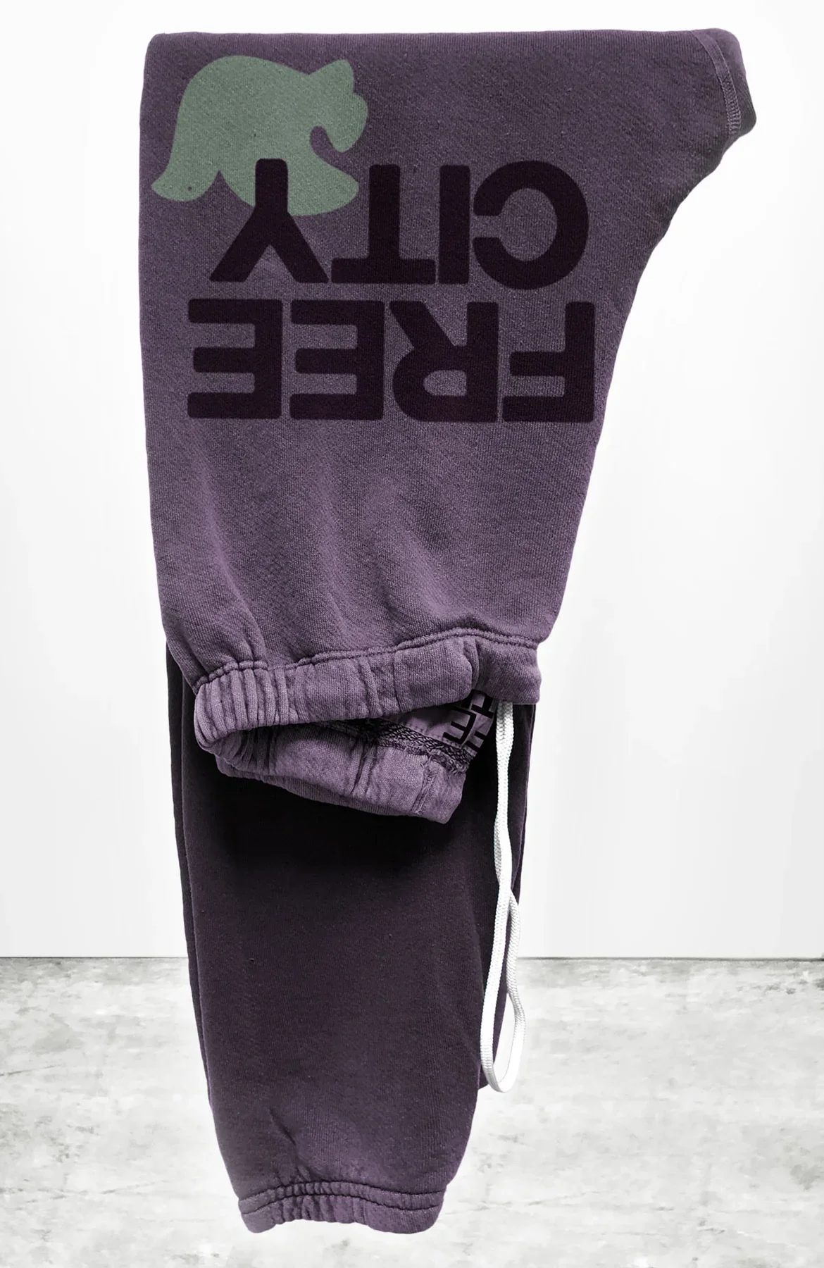 FREECITY SUPERFLUFF LUX OG SWEATPANT - PLUMSHROOMS