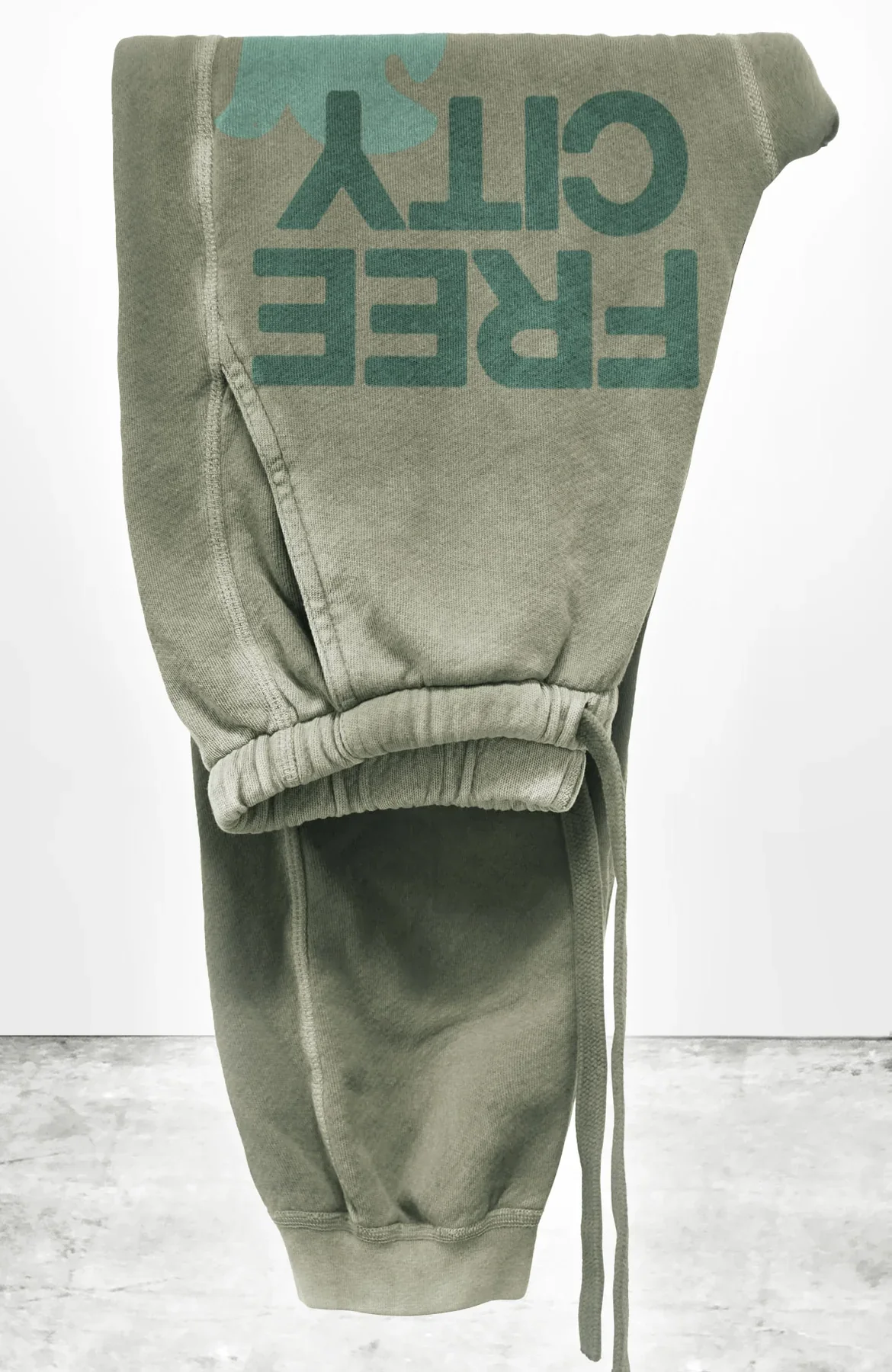 FREECITYLARGE SUNFADES POCKET SWEATPANT - SHROOMS