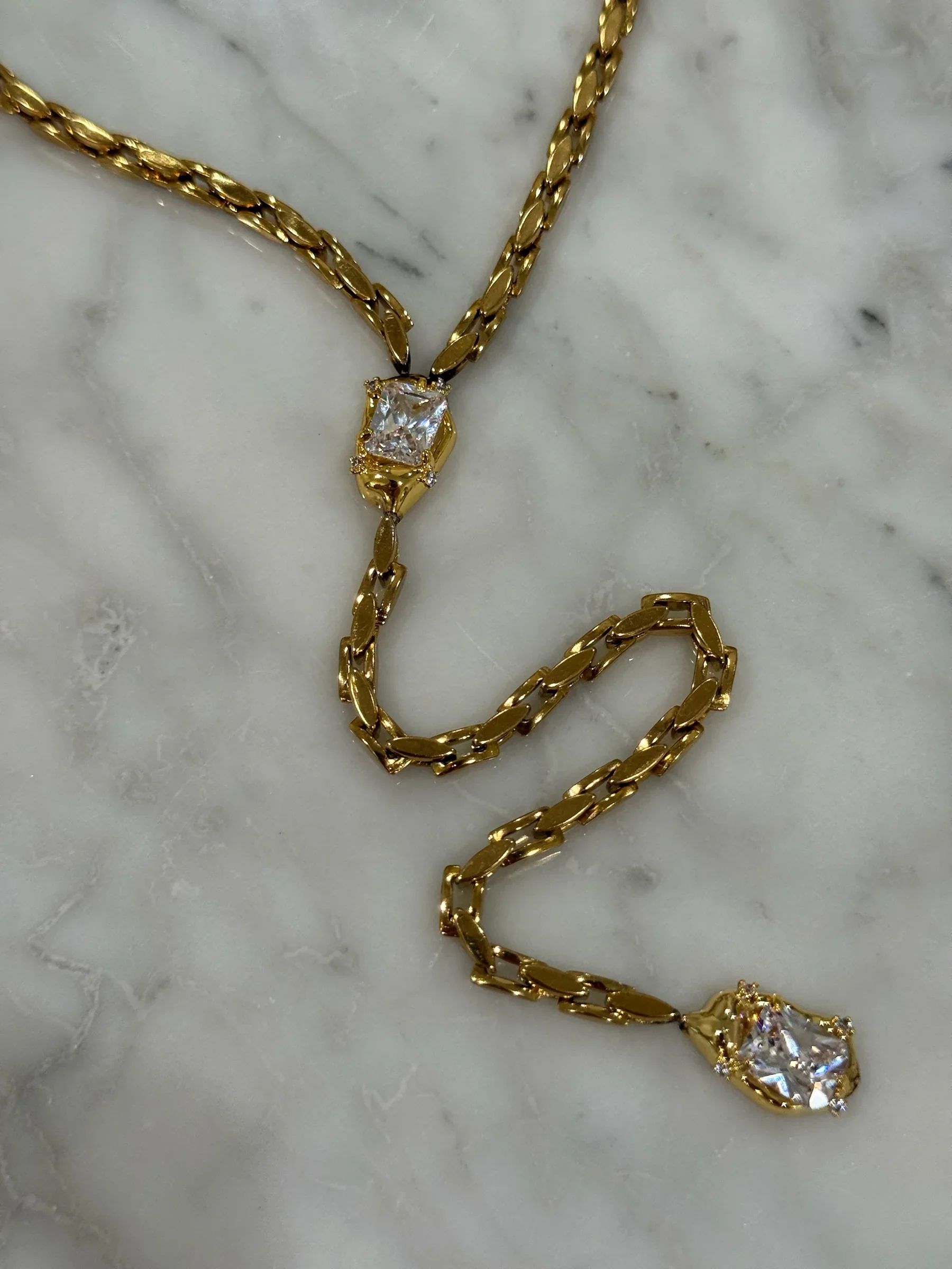 MELTED CRYSTAL LARIAT NECKLACE