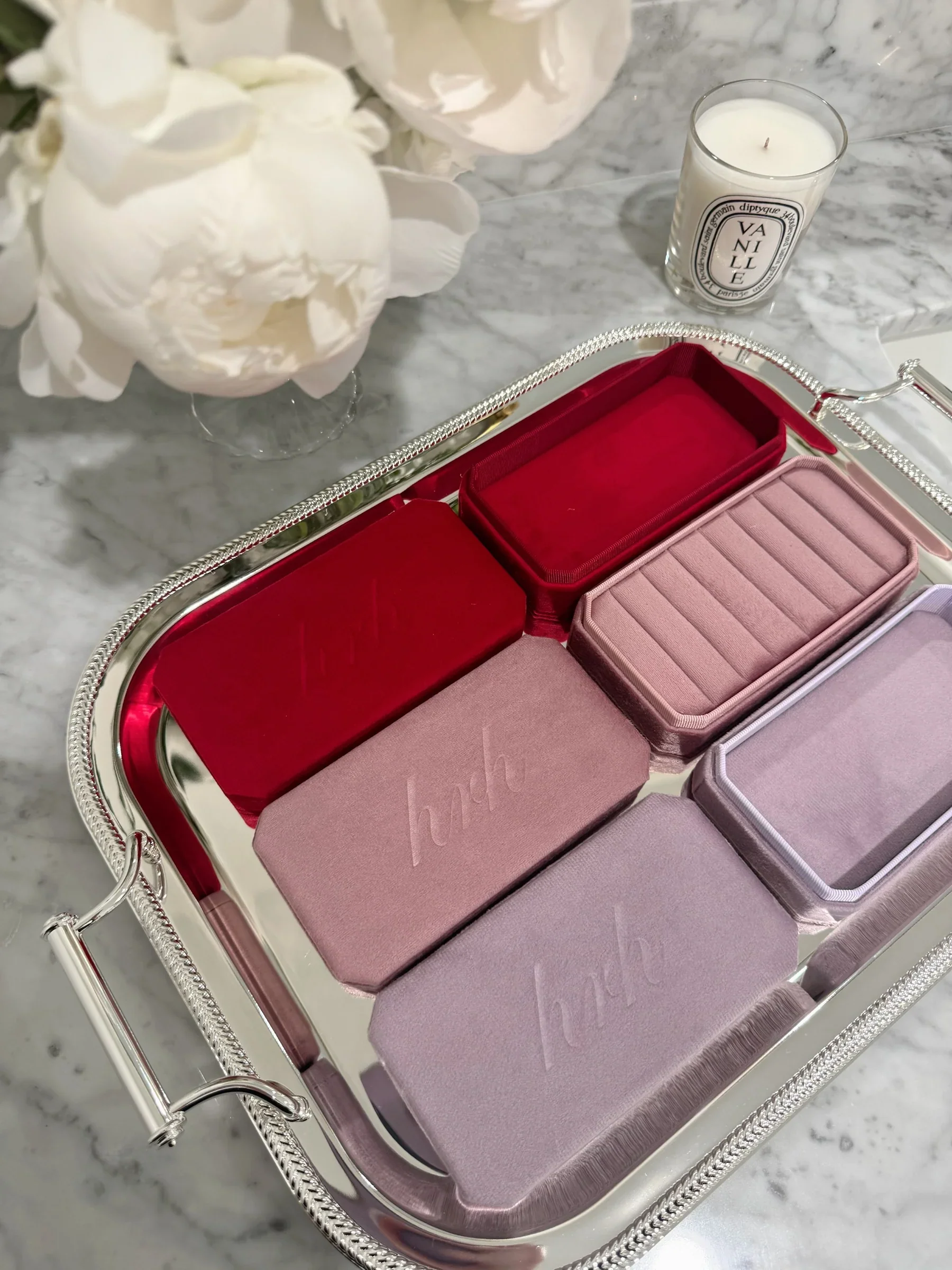 RED VELVET MOOD BOX - Image 2