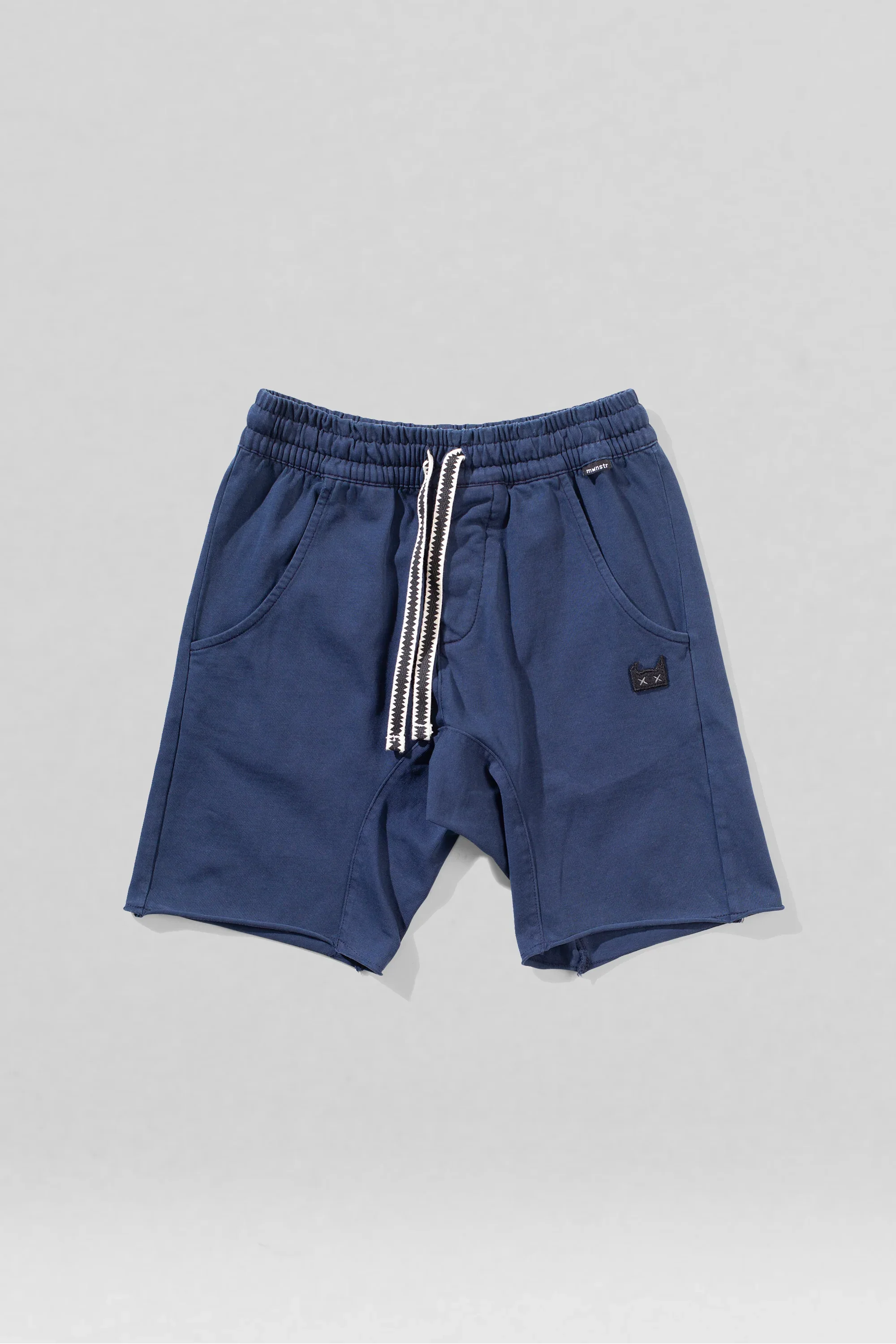 SLACKENOFF SHORT - WASHED DK DENIM
