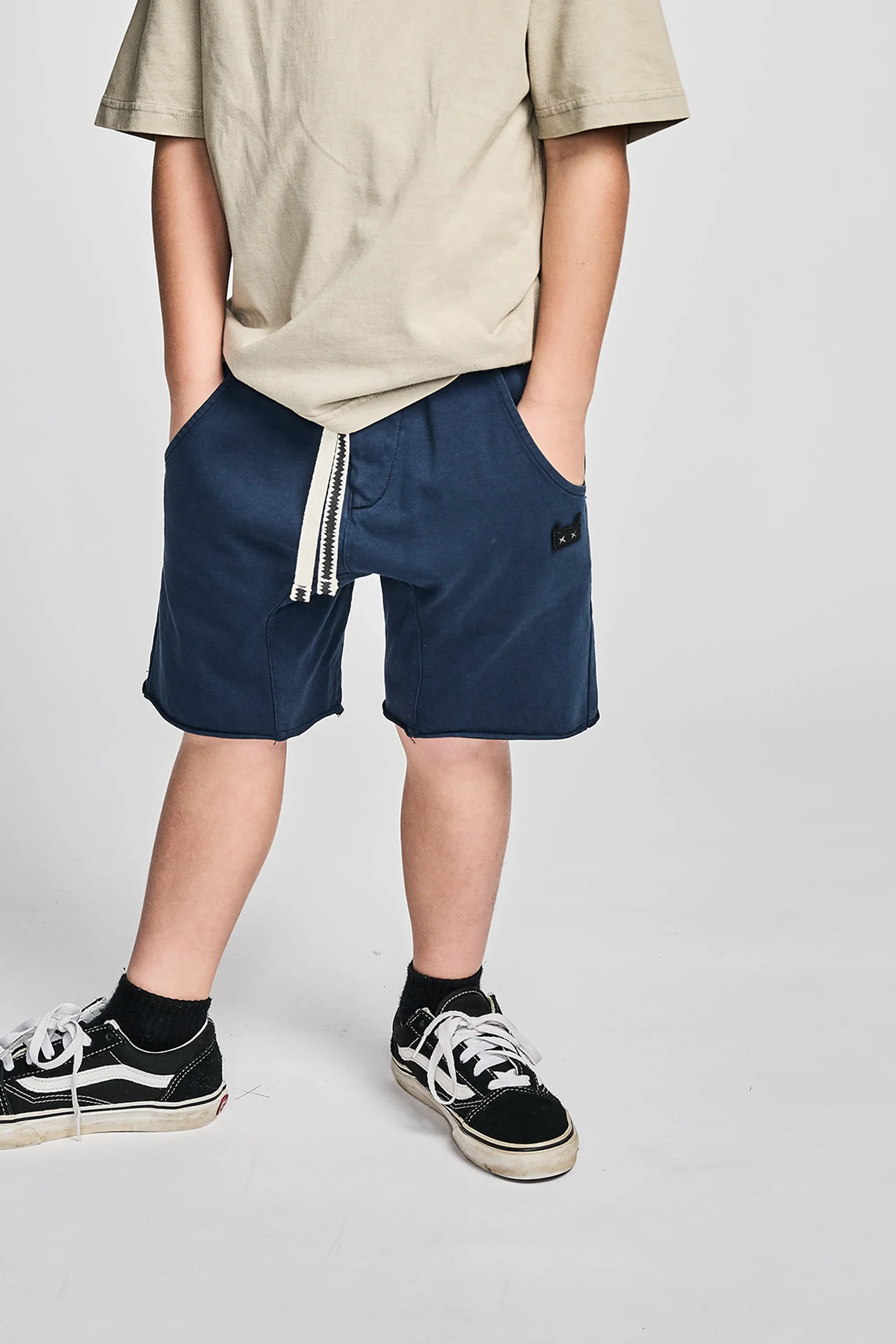 SLACKENOFF SHORT - WASHED DK DENIM - Image 3
