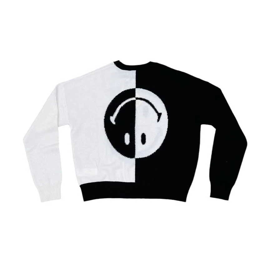 SPLIT SMILEY BLACK AND WHITE CREW - Image 2